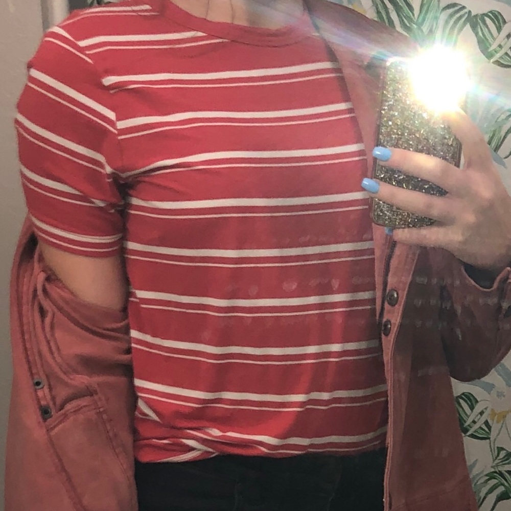 American Eagle soft and sexy t-shirt 🤍🤩 - Picture 3 of 4